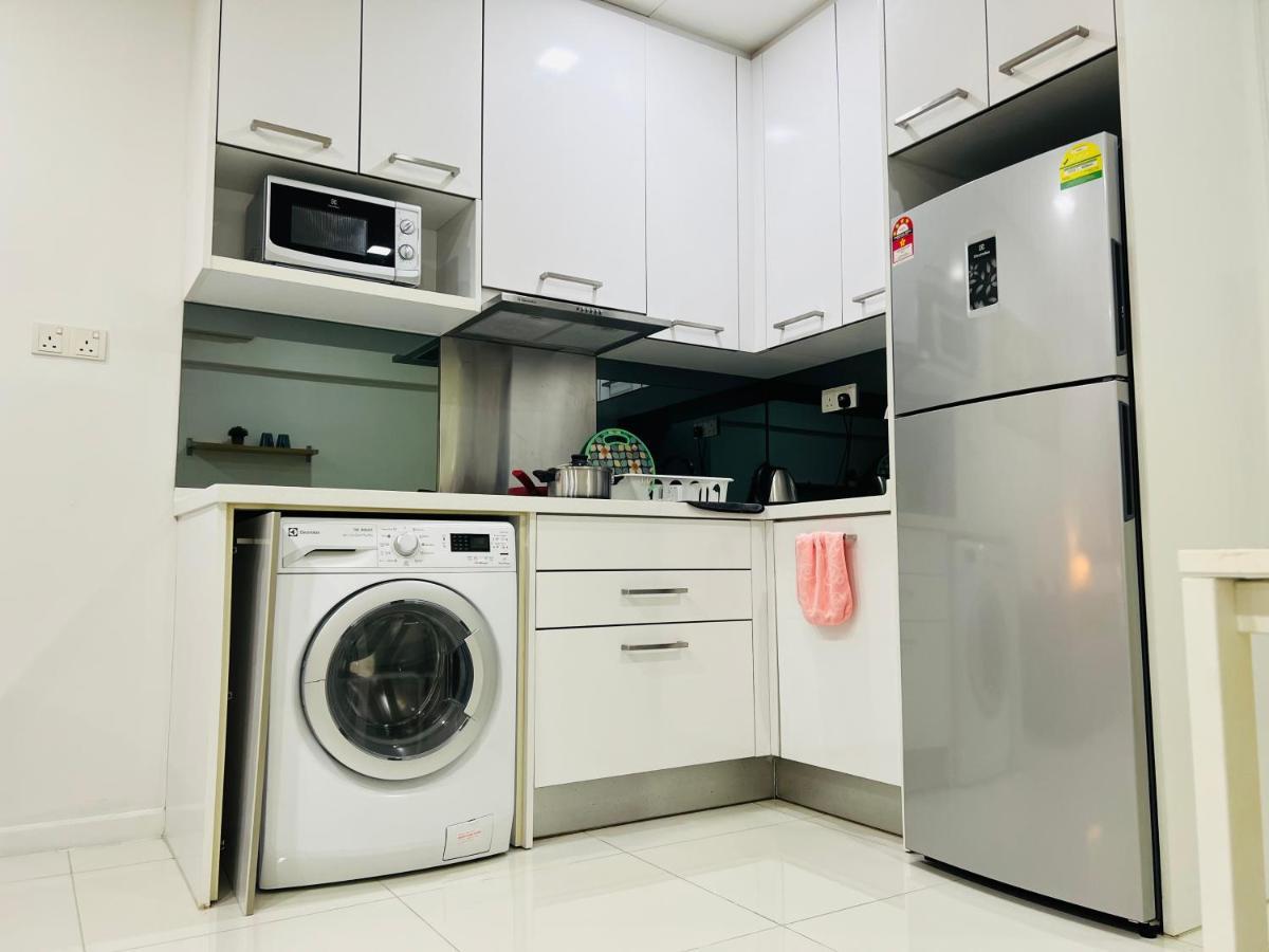 Mercu Summer Suites Klcc By Sweet Home 쿠알라룸푸르 외부 사진